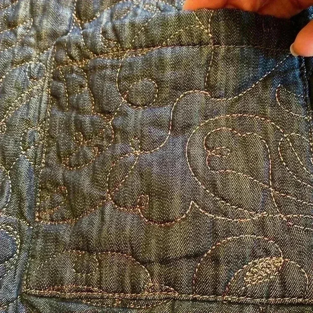 Woman’s Reversible Quilted Jacket Coat.  Denim And Floral.  Size L/XL. - Picture 6 of 10